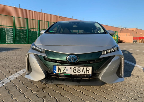 Toyota Prius cena 79000 przebieg: 79000, rok produkcji 2018 z Łomianki małe 667